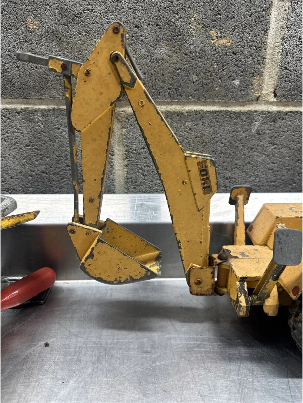 Vintage Ertl Backhoe Loader Ford 750 Diecast Model 30” Metal Construction 1960's